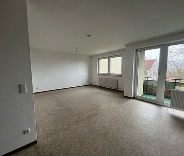 Zuhause fühlen: günstig geschnittene 3-Zimmer-Wohnung - Foto 4