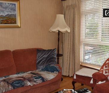 Room for rent in 3-bedroom apartment in Clonsilla, Dublin - Photo 1