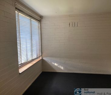 One bedroom apartment! - Photo 2