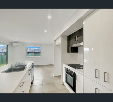 16 Vendetta Street, Nowra, NSW 2541 - Photo 3