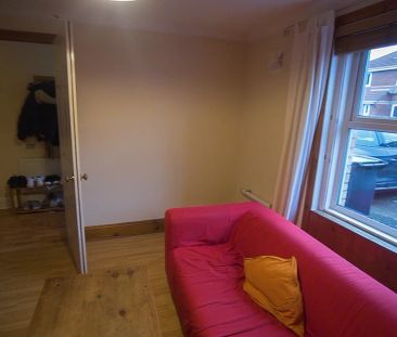 To Rent Pine Road, Winton, Bournemouth, BH9 £2,000 pcm Tenancy Info - Photo 1