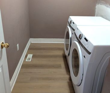 For Lease - 18 Alicewood Grove, Brampton, Ontario - Photo 2