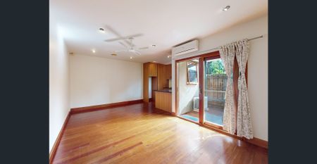 Neat & Tidy Victorian house in a great location - Photo 2