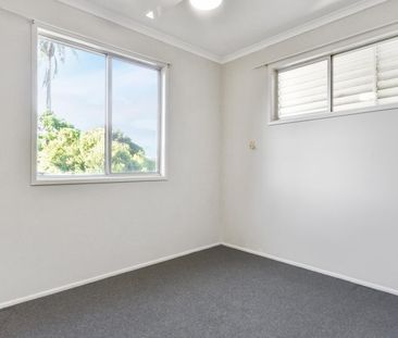 Charming 3 Bedroom Home in Caboolture South! - Photo 4