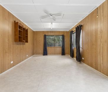 Spacious Family Home with Detached Studio in Convenient Monash Loca... - Photo 2