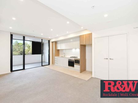 DEPOSIT TAKEN - Immaculately Presented 1 Bedroom Apartment - Photo 2