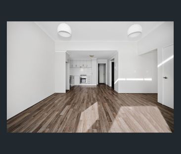 CENTRAL MANDURAH LIVING - LOCATION, LIGHT & LIFESTYLE! - Photo 3