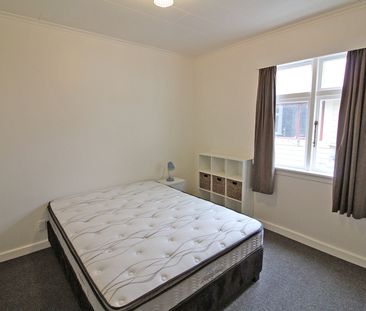 Duke Street Villa 5 bedroom or 7 bedroom - Available now! - Photo 1