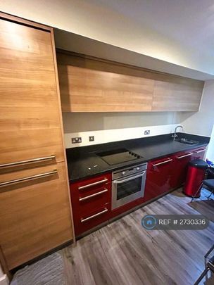 1 bedroom flat to rent - Photo 1
