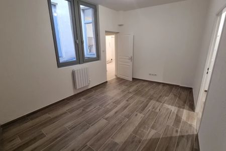 T2 Ecusson Nîmes - Photo 3