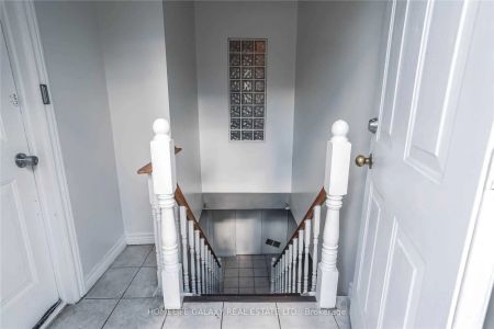 Detached Home For Lease | E8430244 - Photo 2