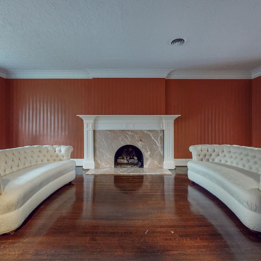 For Lease - 312 Glenayr Road, Toronto, Ontario - Photo 1