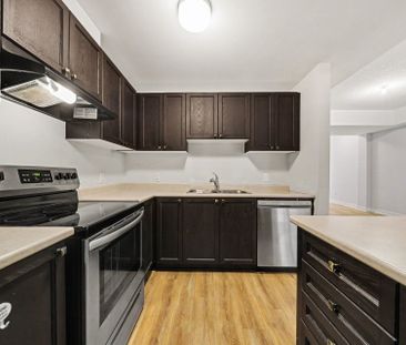 For Lease - 214 Anyolite Private, Barrhaven, Ontario - Photo 3