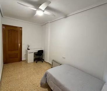 Carrer de Reig Genovés, Valencia, Valencian Community 46019 - Foto 4