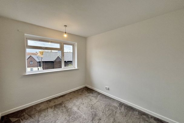 Glebe Close - Photo 1