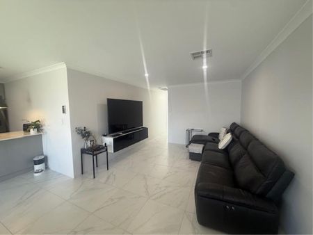 8 Jandari Mews, Success - Photo 2