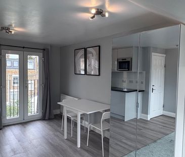 Studio Flat, Askew Crescent, W12 - Photo 1
