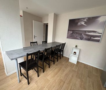 T5 MEUBLE en souplex de 121,86 m2, rue du Molinel – Centre / Républ... - Photo 2