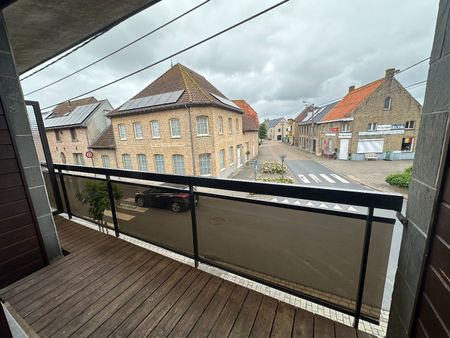 Ruim appartement met 2 slaapkamers en autostaanplaats te Leke - Photo 4