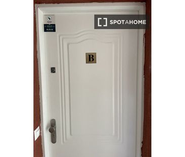 Piso de alquiler en Aluche - Photo 2