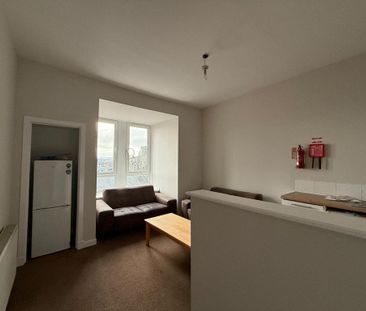 4 bedroom house of multiple occupation to rent - Photo 6