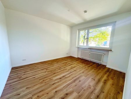 Frisch modernisierte 2 Zi.-Wohnung im grünen Bergstedt! - Foto 4