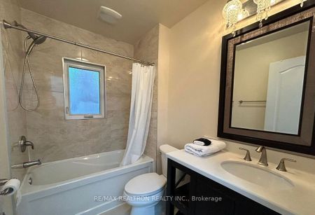 For Lease - 14 Henning Avenue, Toronto, Ontario - Photo 2