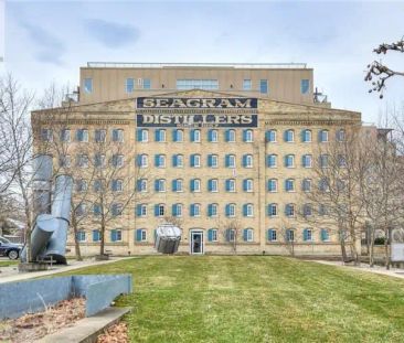 3 FATHER DAVID BAUER Drive Unit# 305 | 3 FATHER DAVID BAUER Drive U... - Photo 1