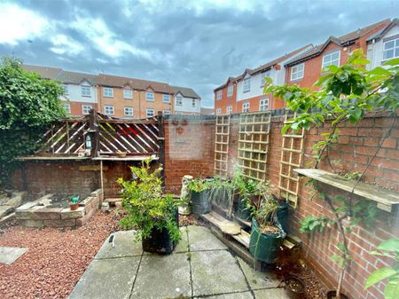 Merchants Wharf, St Peters Basin, Byker - Photo 5