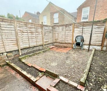 4 bedroom terraced house to rent - Photo 6