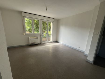 Location Appartement 3 pièces 51m² PONT DE ROIDE VERMONDANS 25150 - Photo 2