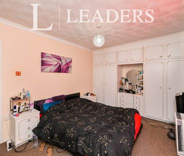 2 bedroom end of terrace to rent Great Brays - Photo 3