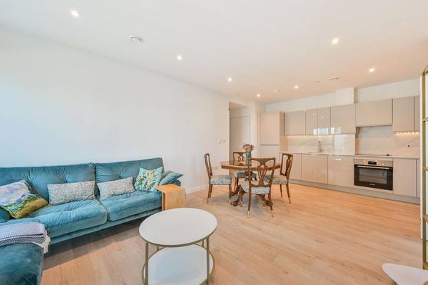 2 bedroom flat to rent - Photo 1