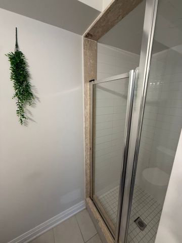 For Lease - 37 Wild Rose Gardens Unit# 2, Toronto, Ontario - Photo 5