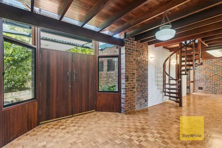 112 Grant Street, Cottesloe WA 6011 - House For Rent | Domain - Photo 4