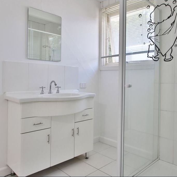 3D VIRTUAL TOUR AVAILABLE - GREAT LOCATION/UTILITIES INCLUDED - Photo 1