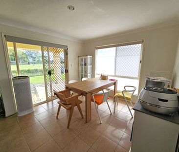 Spacious Family Home in Thabeban – 4 Bed, 2 Bath, Double Garage - Photo 2