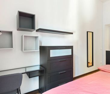 Via Podgora, Milan, Lombardy 20122 - Photo 2