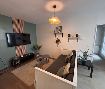 Location Appartement 4 pièces 77m² - Photo 1