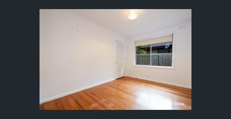 Light-Filled Family Home in Prime Croydon Pocket - Photo 5