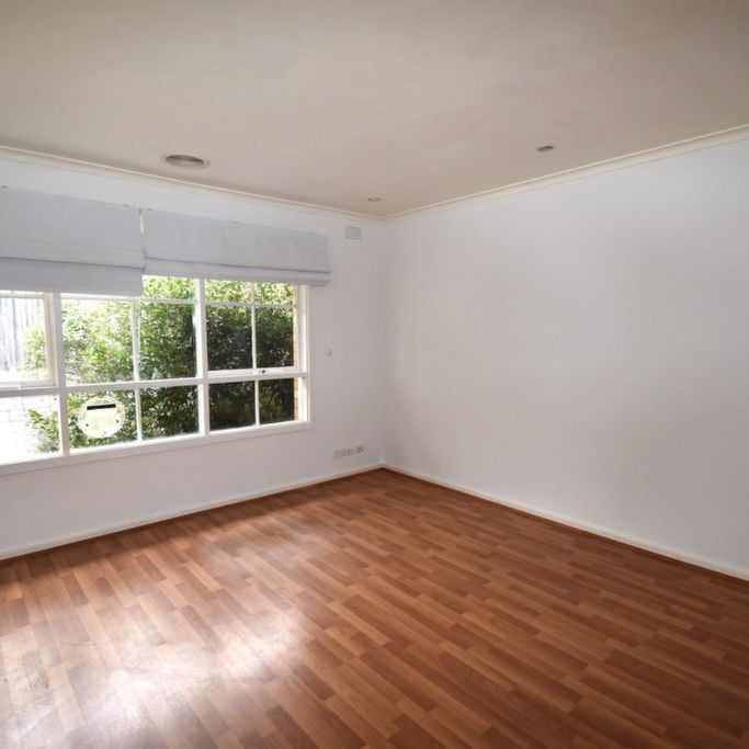 Ducted Heating, Timber Floors and a Study Nook - Photo 1