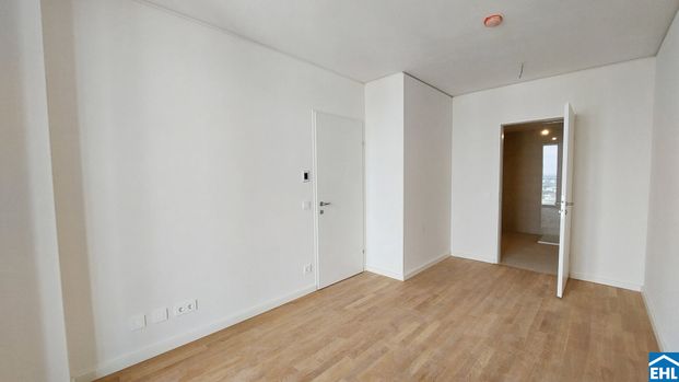 Modernes Wohnen mit Pool & Sauna – TOWER HOMES - Foto 1