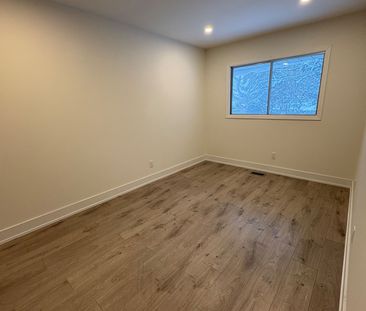 For Lease - 3 Highcroft Road, Barrie, Ontario - Photo 6