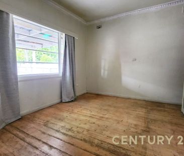 Charming & Convenient Home in the Heart of Noble Park - Photo 6