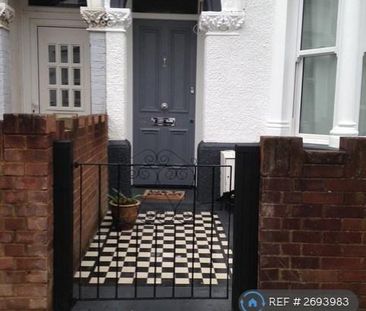 1 bedroom in a house share to rent - Photo 4