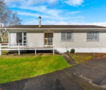 23 Redcrest Avenue, Papakura, Auckland - Photo 3