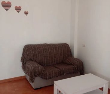 Alquiler de piso en Calle principal, 1 - Photo 1