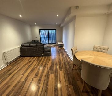 2 bedroom apartment to rent - Photo 2