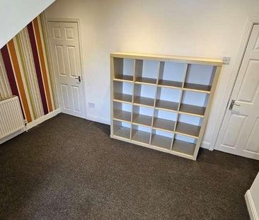 Methley Place, Leeds, LS7 - Photo 5