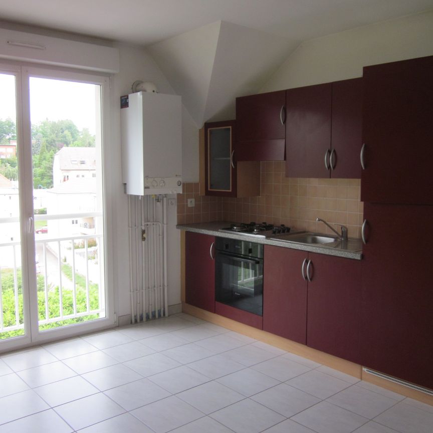 Location Appartement 3 pièces 69m² ST AVOLD 57500 - Photo 1
